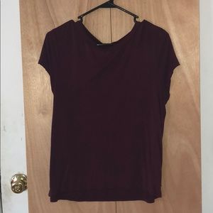maroon short sleeve shirt